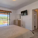 Villa Pomer